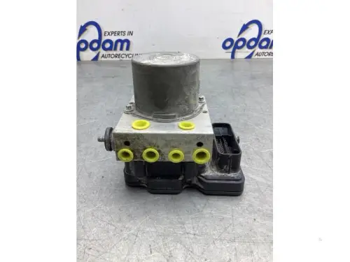 ABS Pomp-7473098