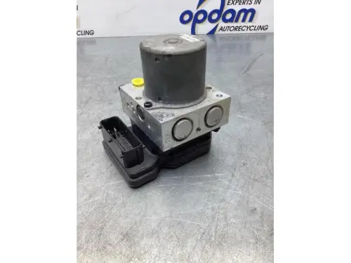 ABS Pomp-7844506