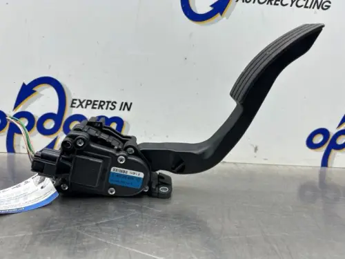 Gaspedaalpositie Sensor-7591609
