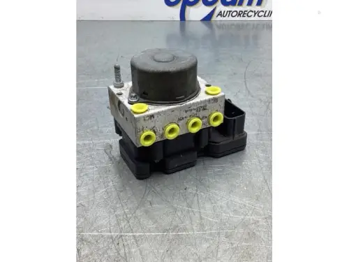 ABS Pomp-7855303