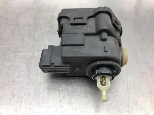Koplampmotor-7743826