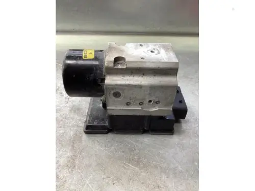 ABS Pomp-7863716