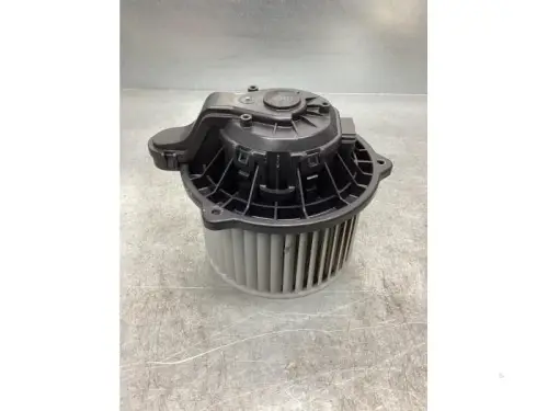 Kachel Ventilatiemotor-8047136
