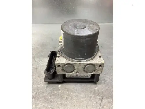 ABS Pomp-7929902