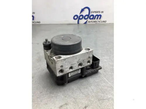 ABS Pomp-7991424