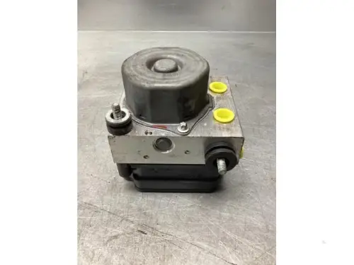 ABS Pomp-7941484