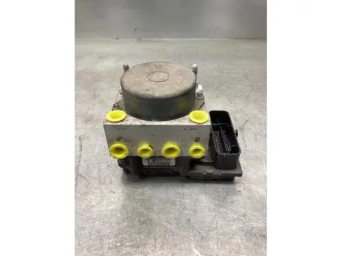 ABS Pomp-6863138