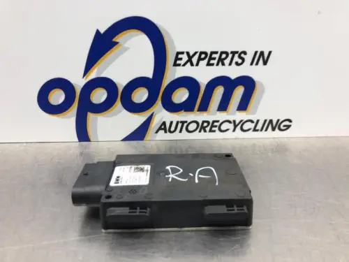 Side assist sensor-8181831