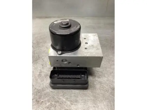 ABS Pomp-8119433