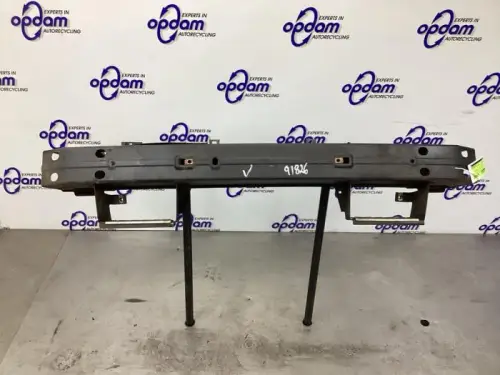 Bumperframe voor-8236956