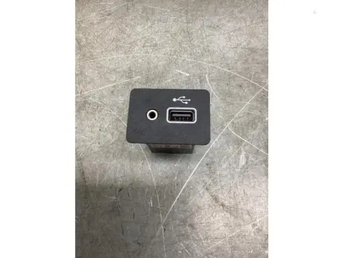 AUX/USB aansluiting-8195268