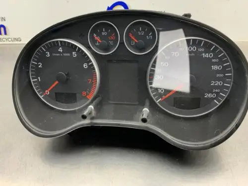 Kilometerteller KM-8335444