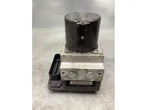 ABS Pomp-7982829