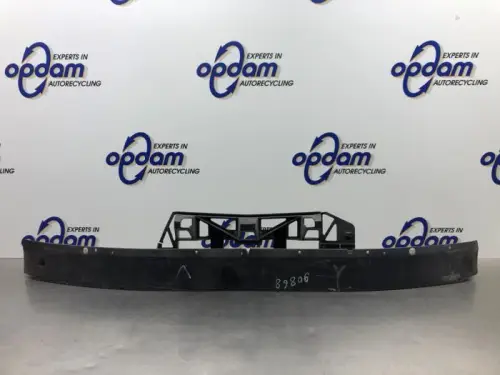 Bumperframe voor-8182211