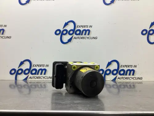 ABS Pomp-8104774