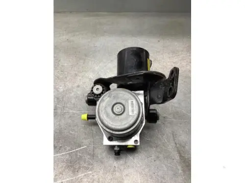 ABS Pomp-8044524