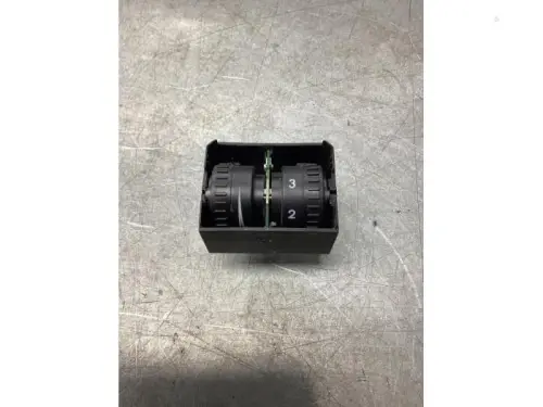 Schakelaar Koplamp Ihv-8155909