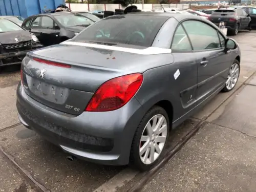 Achteras voorwielaandrijving-8170330