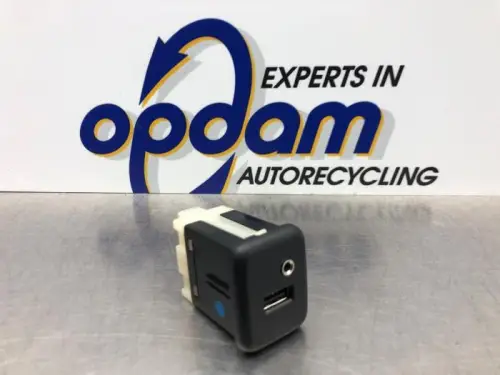 AUX/USB aansluiting-8025105