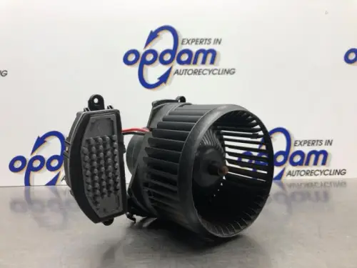 Kachel Ventilatiemotor-8102585