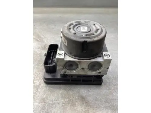 ABS Pomp-8061780