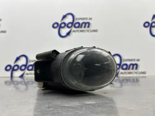 Mistlamp links-voor-8280159