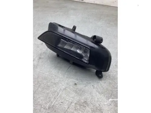 Mistlamp links-voor-8276055