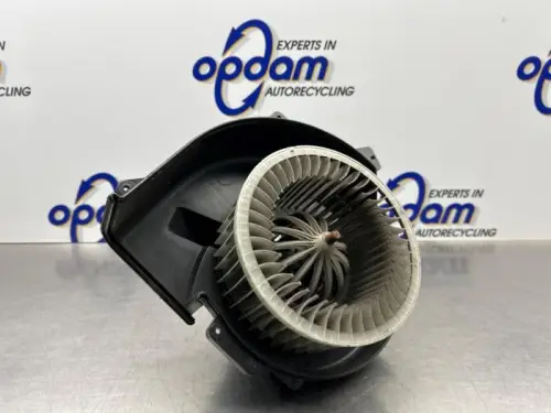 Kachel Ventilatiemotor-8264011