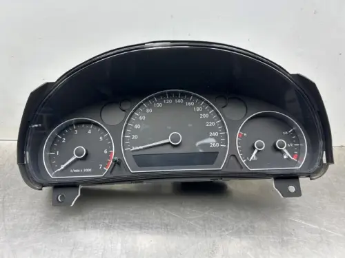 Kilometerteller KM-8240753
