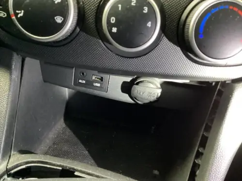 AUX/USB aansluiting-8115716