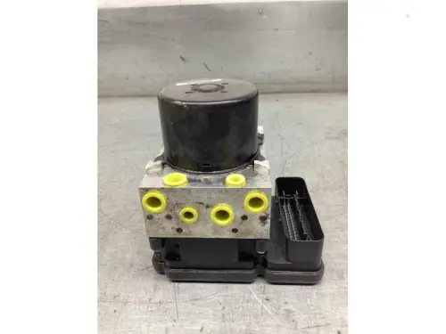 ABS Pomp-7442417
