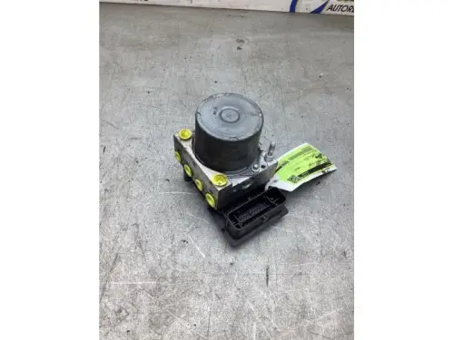 ABS Pomp-8284327