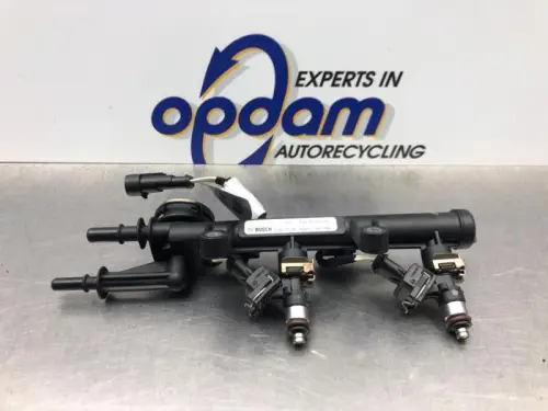 Injector (benzine injectie)-7882028