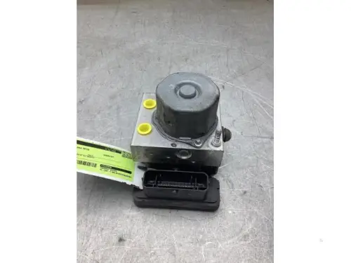 ABS Pomp-8247799