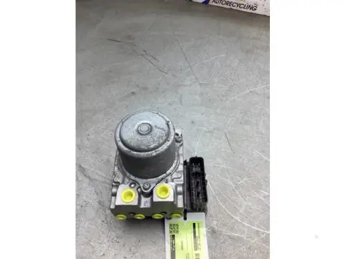 ABS Pomp-8186930