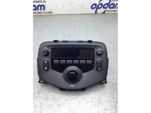 Radio-8339376