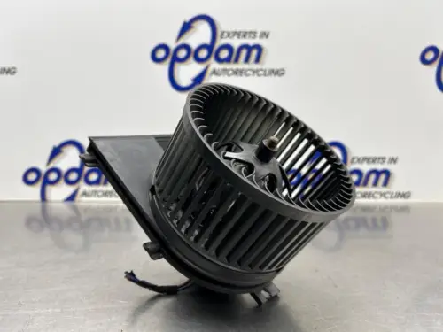 Kachel Ventilatiemotor-8316043