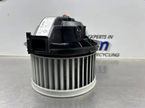Kachel Ventilatiemotor-8363993