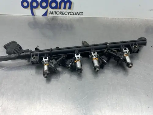 Injector (benzine injectie)-8365559