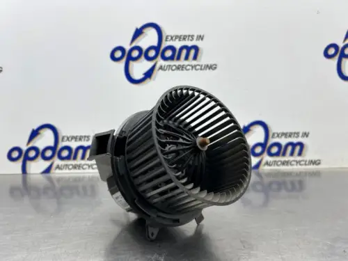 Kachel Ventilatiemotor-8383158