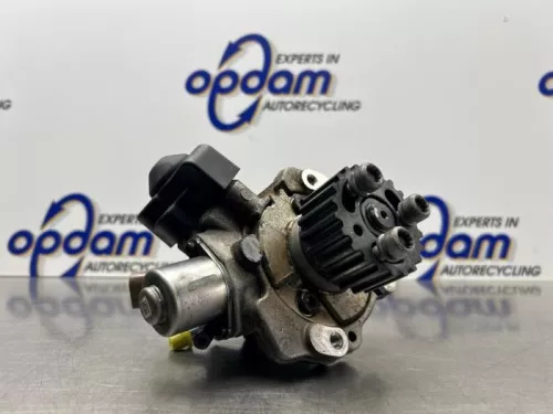 Dieselpomp-8264011