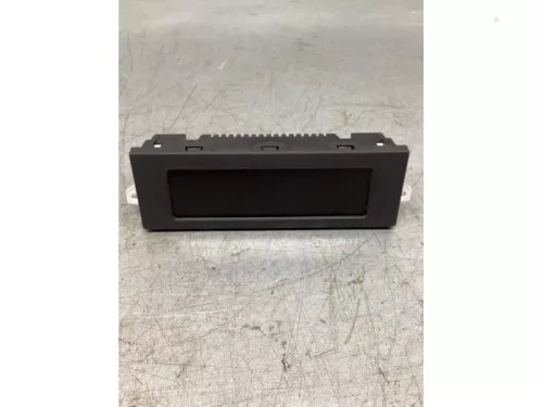 Display Interieur-7588876