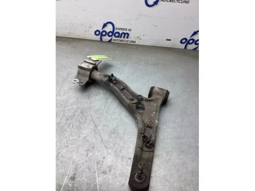 Draagarm onder rechts-voor-8140306