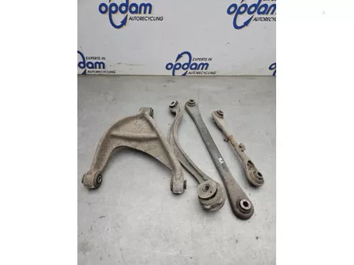 Draagarm rechts-achter-7868124