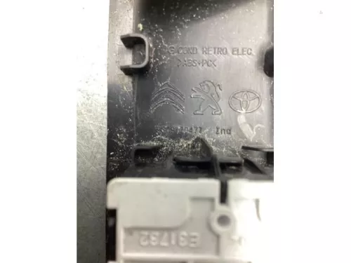 Elektrisch Raam Schakelaar-8177086 (22090520)