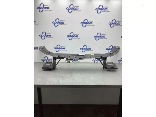 Frontpaneel-8147424