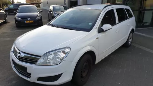 Fusee links-voor-7843676