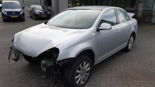 Fusee links-voor-7879615