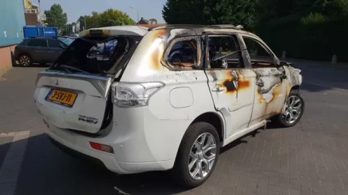 Fusee rechts-achter-7713379