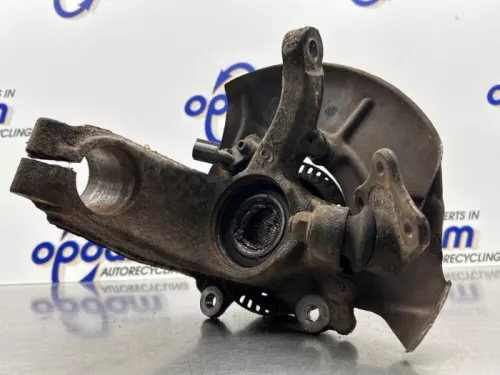 Fusee rechts-voor-8299852 (22304690)